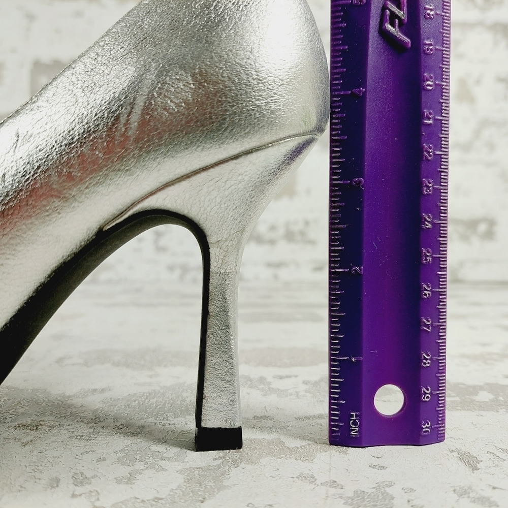 NEW Abound Iris D'orsay Silver Faux Leather Pointy Toe Pumps P208 - Picture 9 of 15